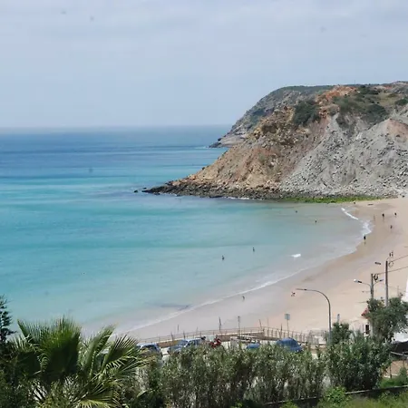 Apartamento Com Vista Sobre Burgau